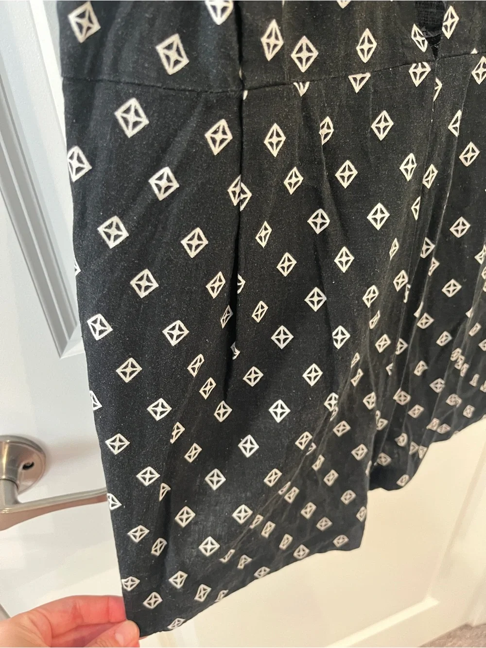 Free People Size XS Black Sleeveless Keyhole Romper w/White Diamond Print